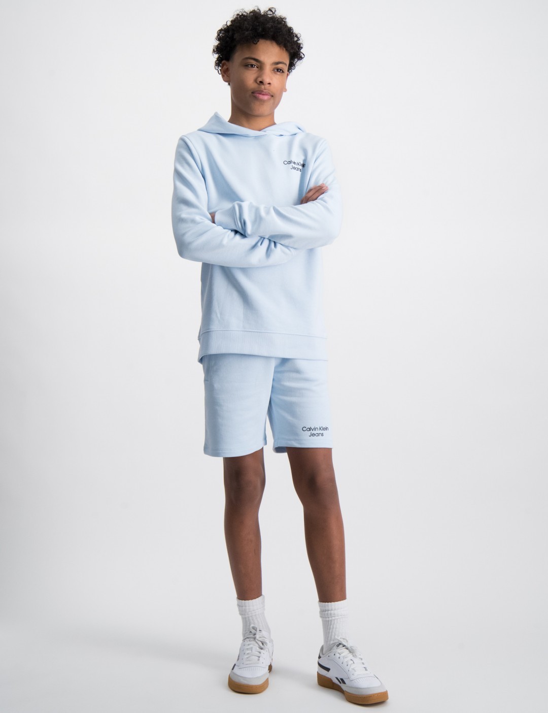 Calvin Klein CKJ STACK LOGO HOODIE Blå för Kille | Kids Brand Store