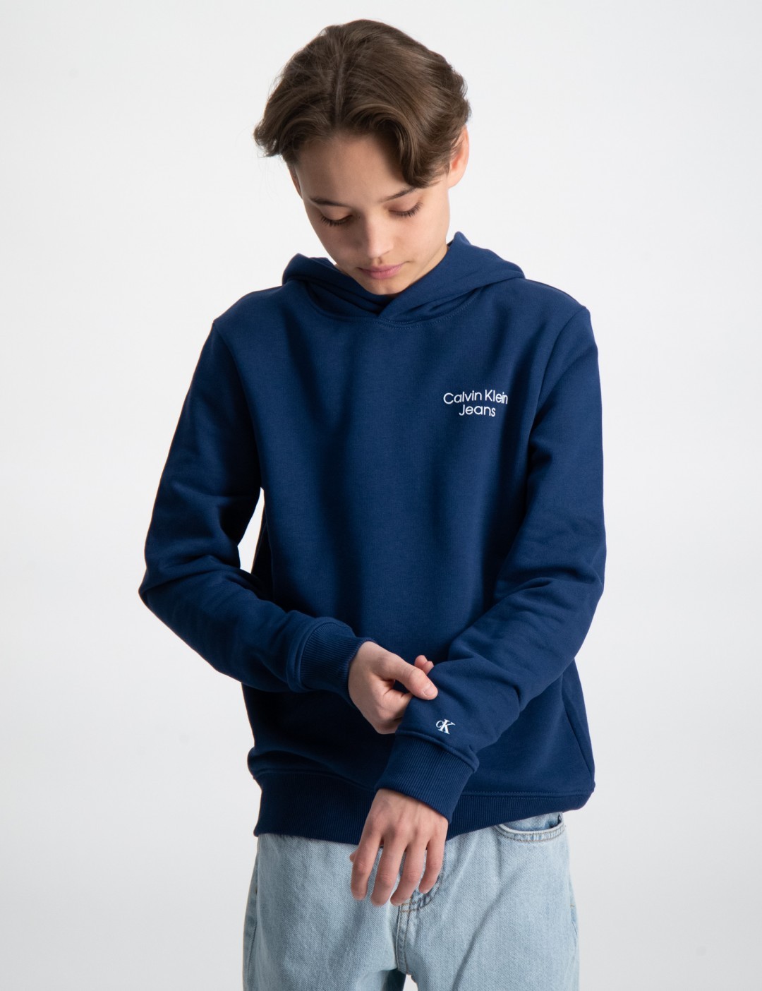 Calvin Klein CKJ STACK LOGO HOODIE Blå til Gutt | Kids Brand Store