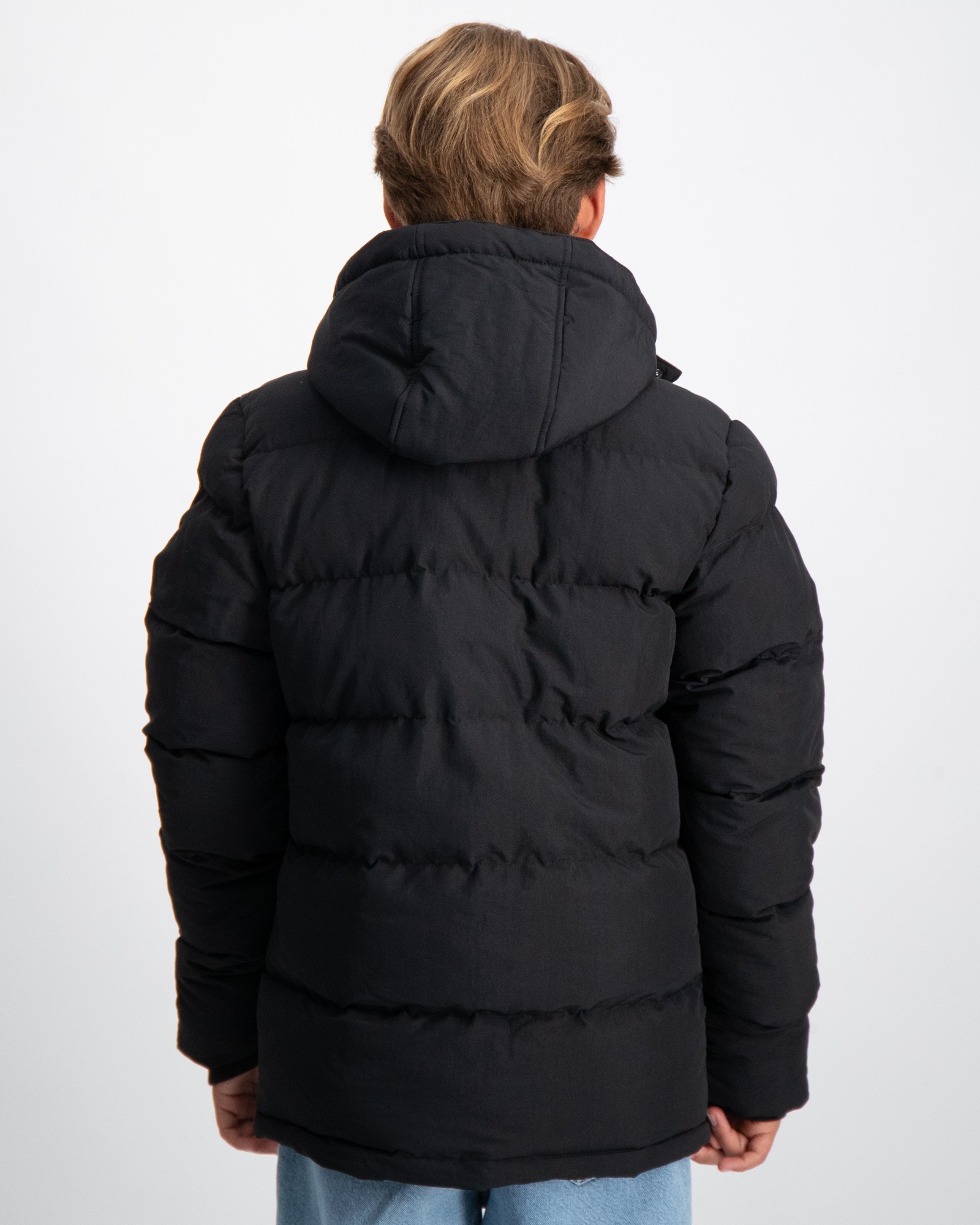 Lyle & Scott Patch Pocket Puffer Svart til Gutt | Kids Brand Store