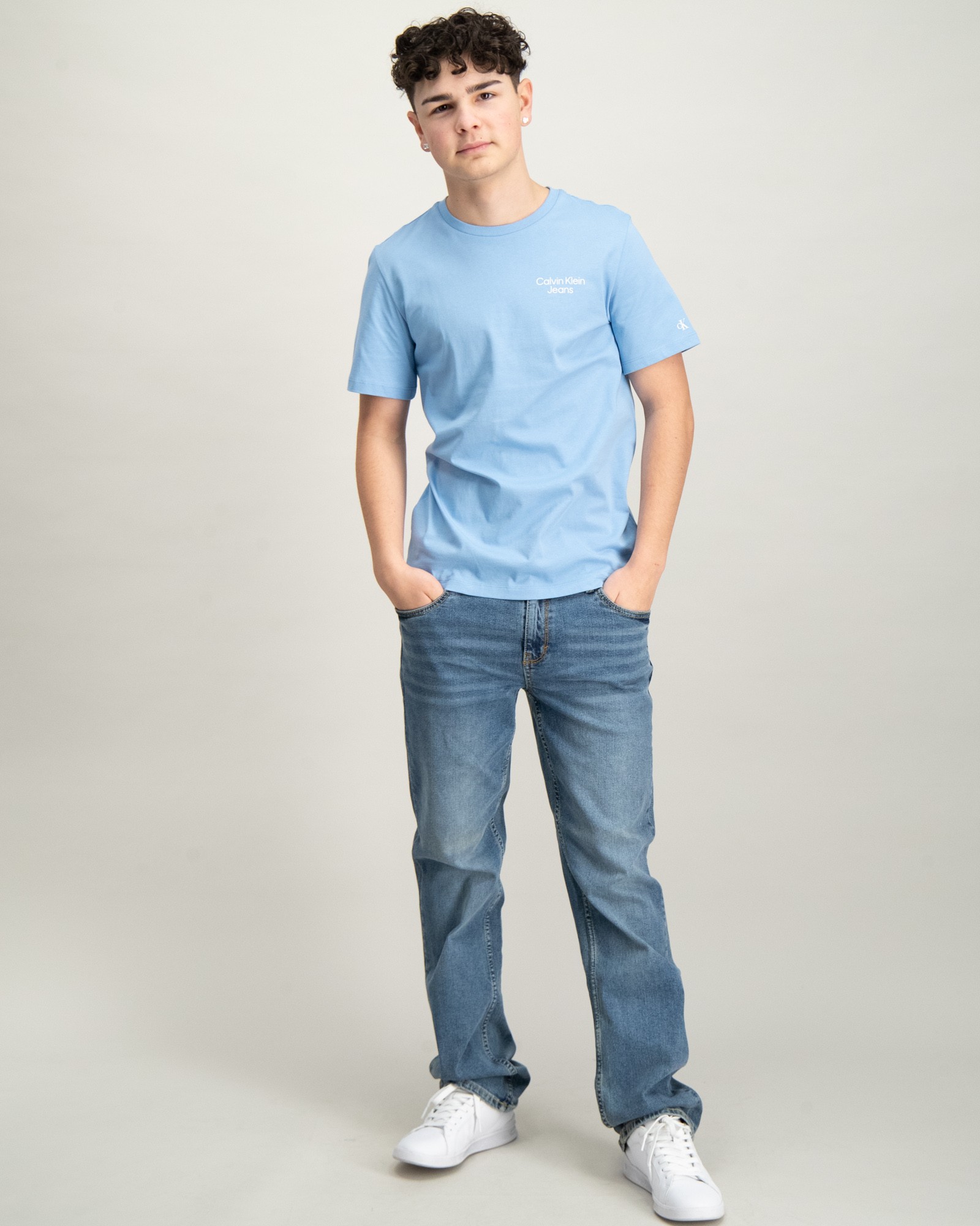 Calvin Klein CKJ STACK LOGO T-SHIRT Blå för Kille | Kids Brand Store