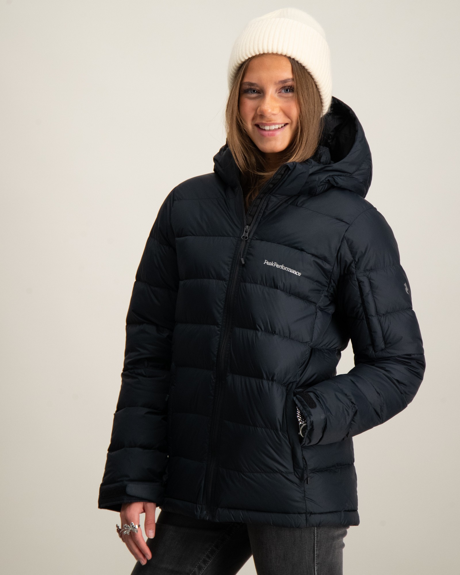 Peak Performance Jr Frost Down Jacket Svart til Jente Kids Brand