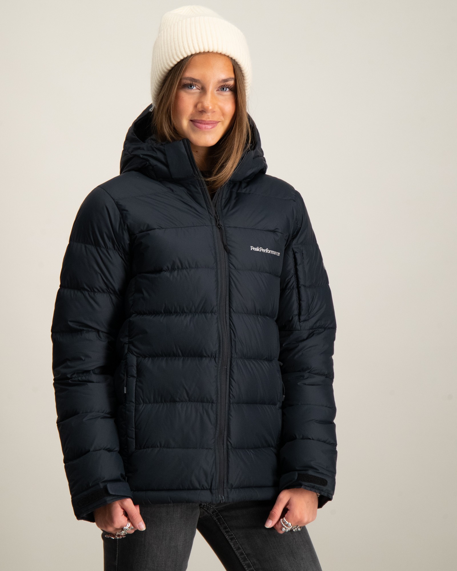 Peak Performance Jr Frost Down Jacket Svart til Jente Kids Brand