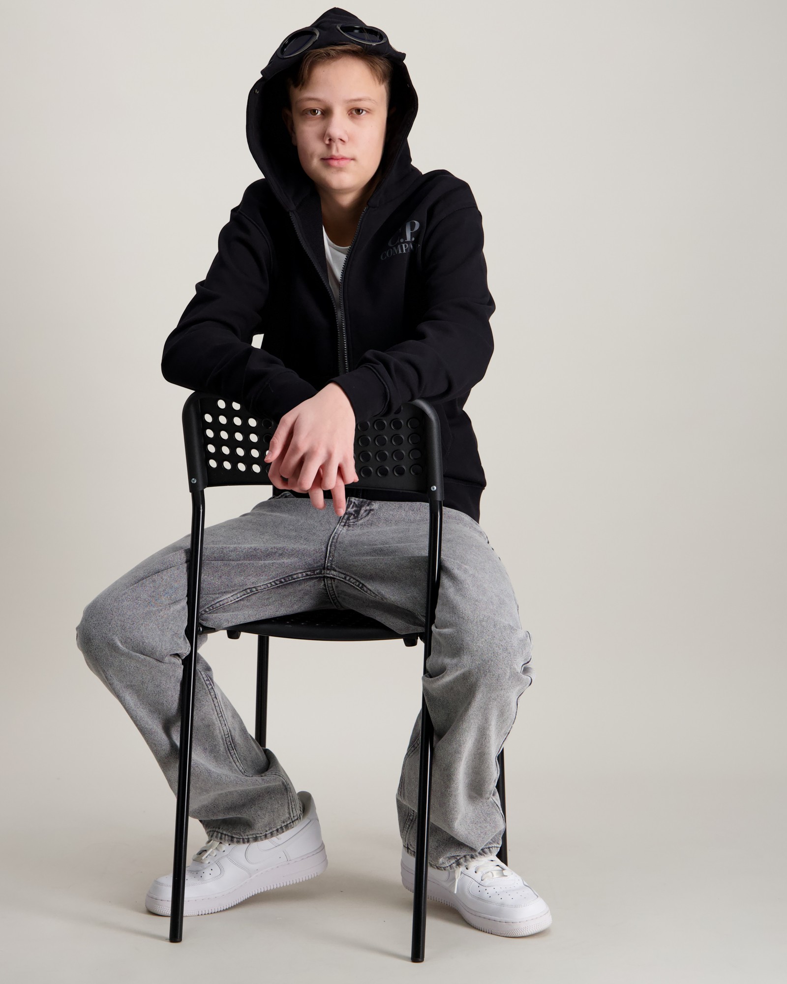 パーカー・フーディ C.P. Company Buttoned Front Zip Sweatshirt C.P. Company Hooded zip-up Sweatshirt | Black | FARFETCH