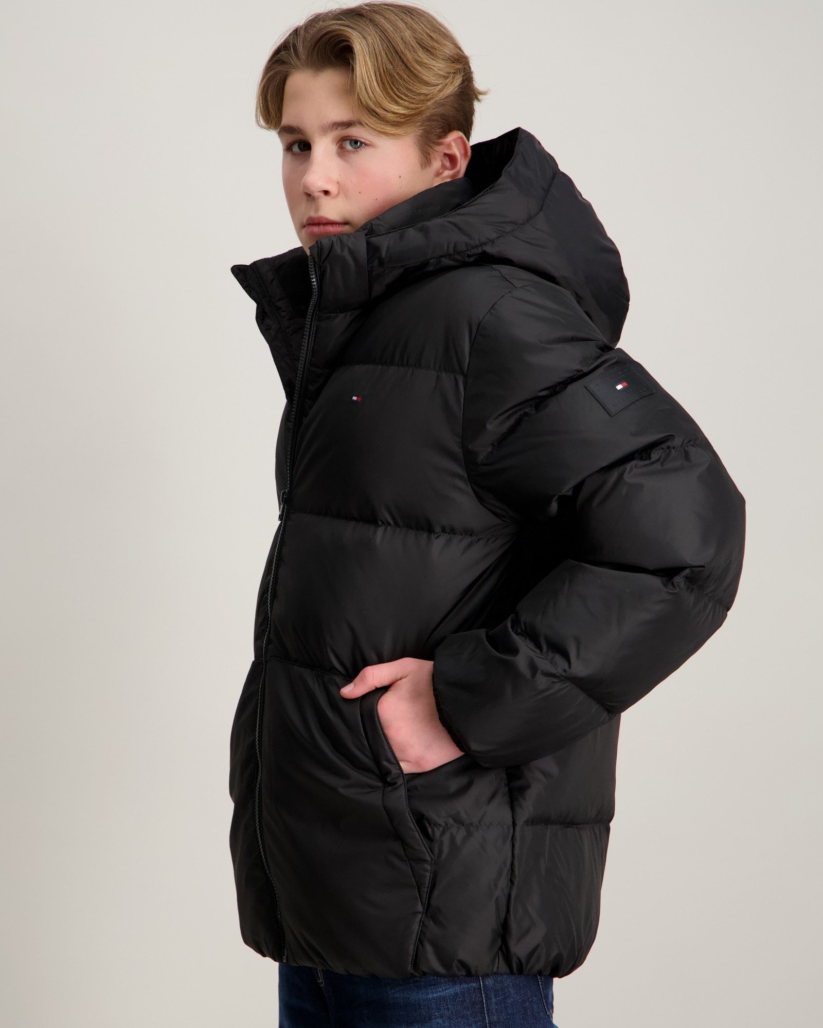 Tommy Hilfiger ESSENTIAL DOWN JACKET Schwarz für Jungen Kids