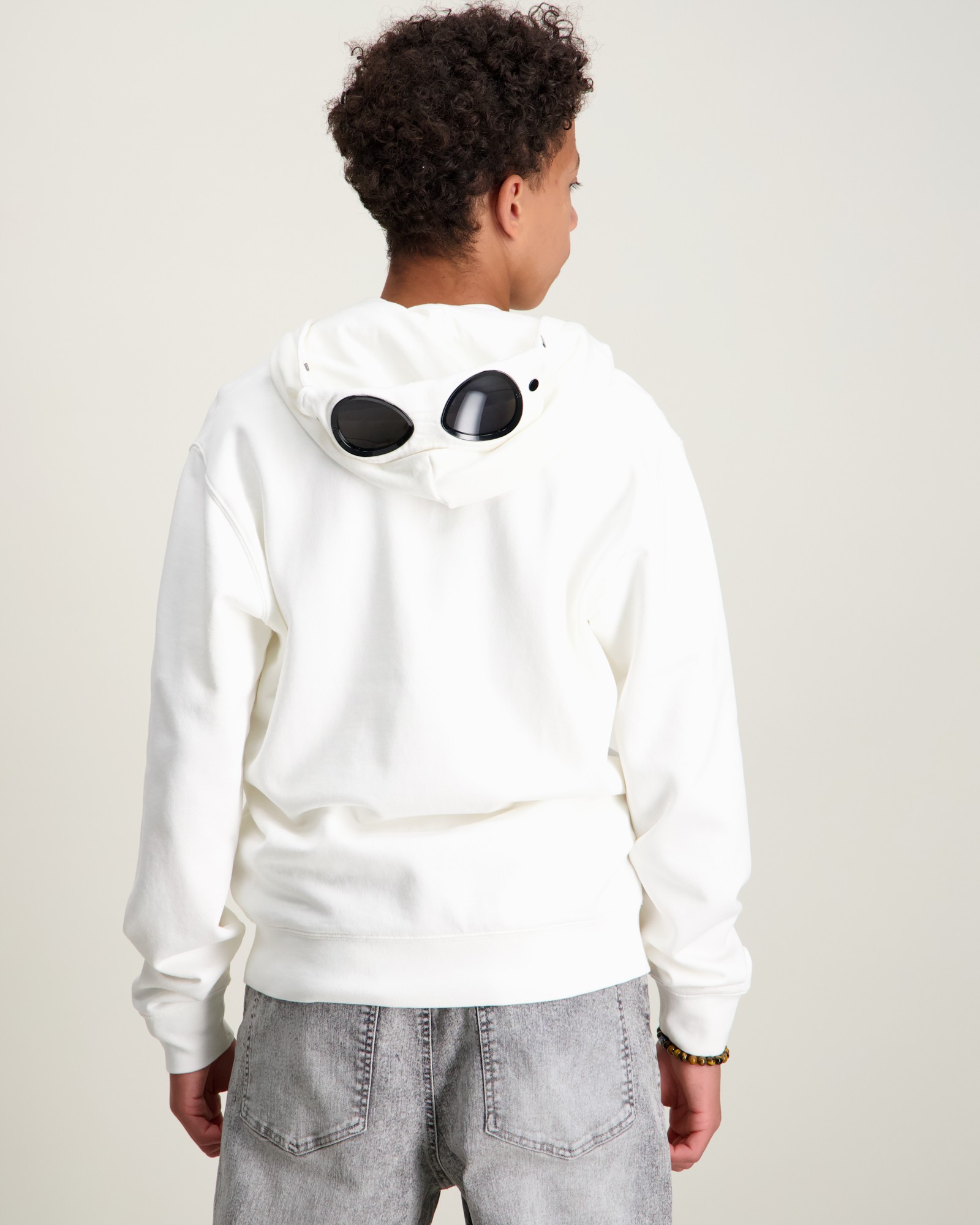 eyJrZXkiOiJtZWRpYS1saWJyYXJ5XC