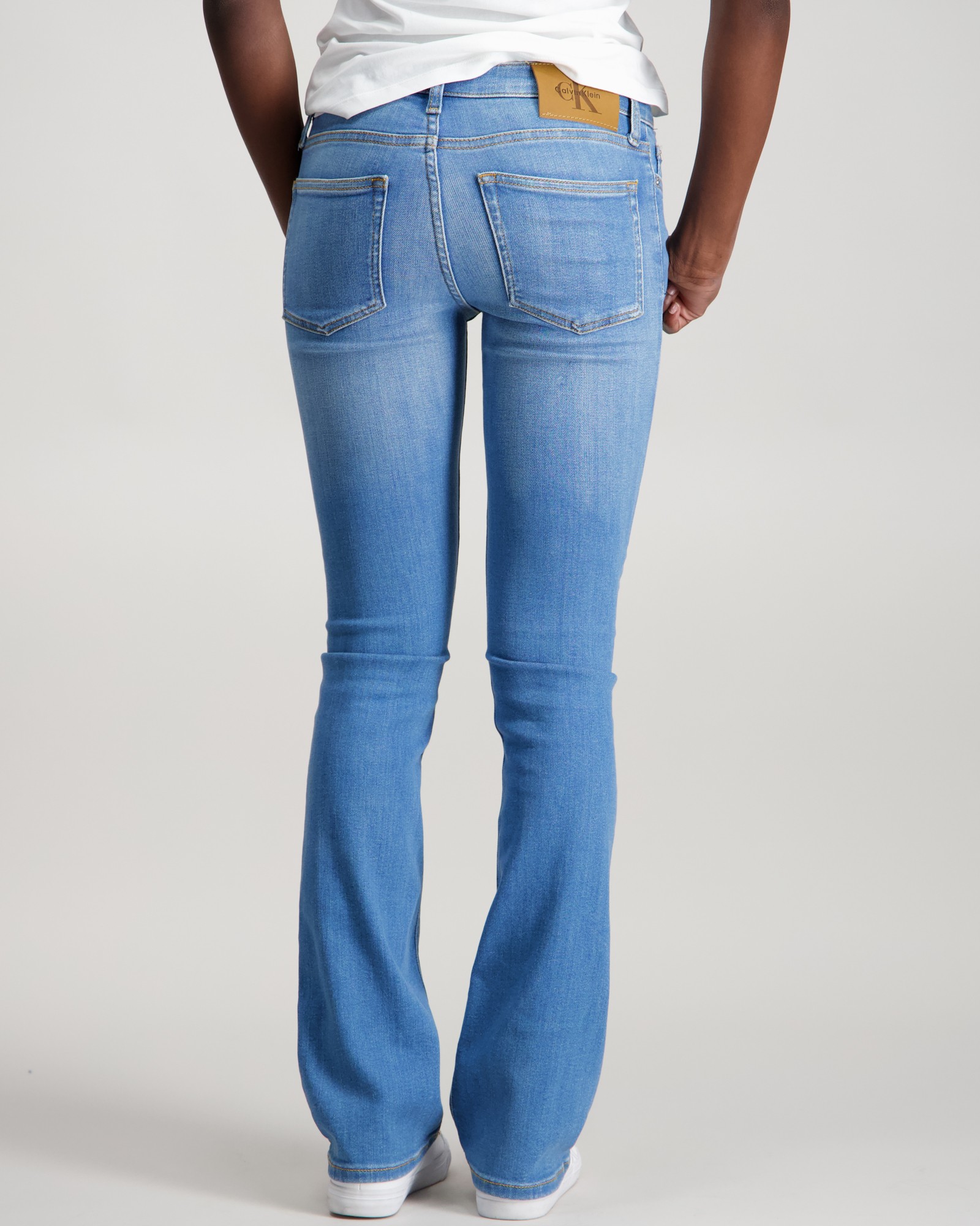 Calvin Klein MR FLARE ESS WASHED BLUE Sininen varten Tytöt | Kids Brand ...