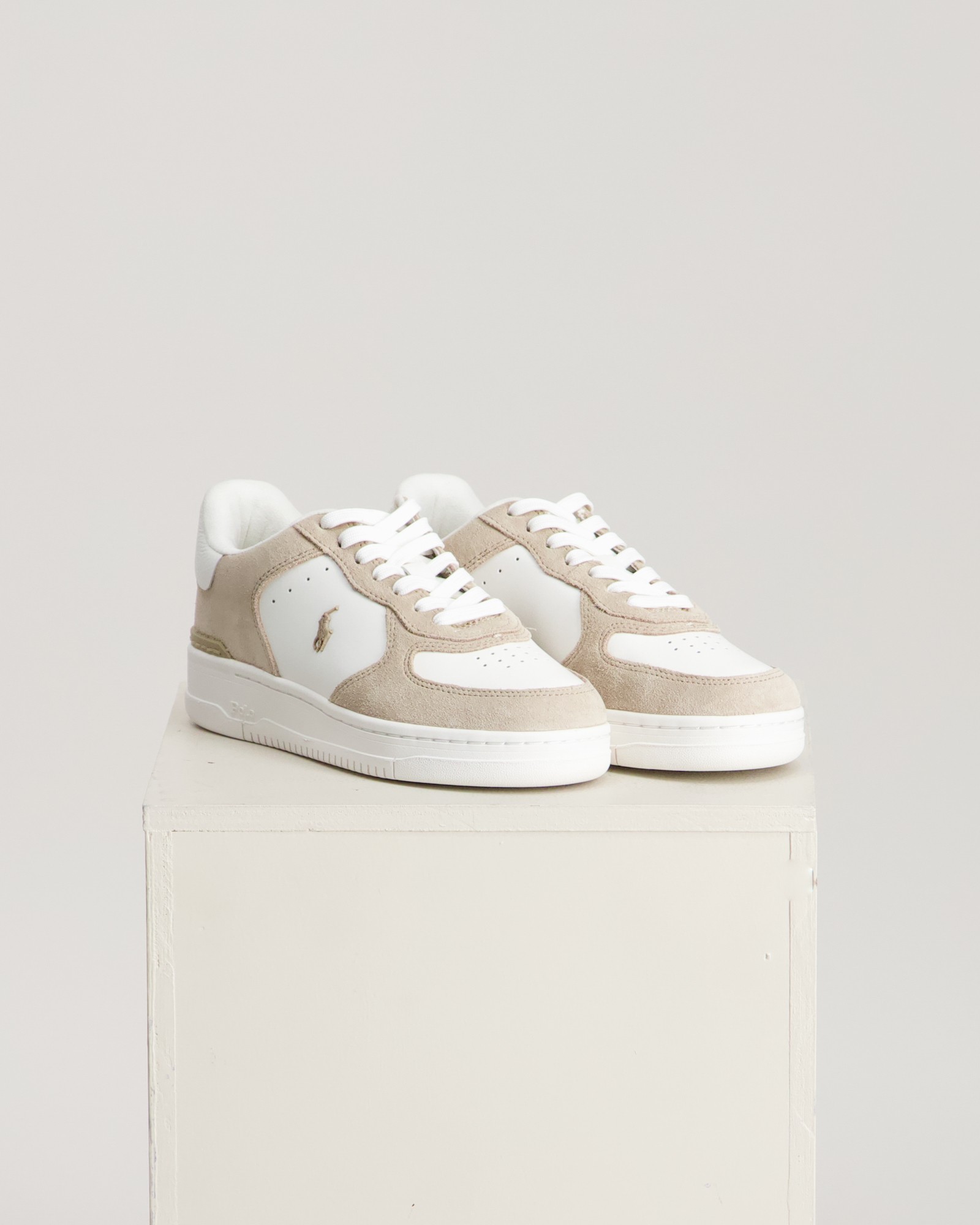 Polo Ralph Lauren Masters Court Leather-Suede Sneaker Beige för Kille ...