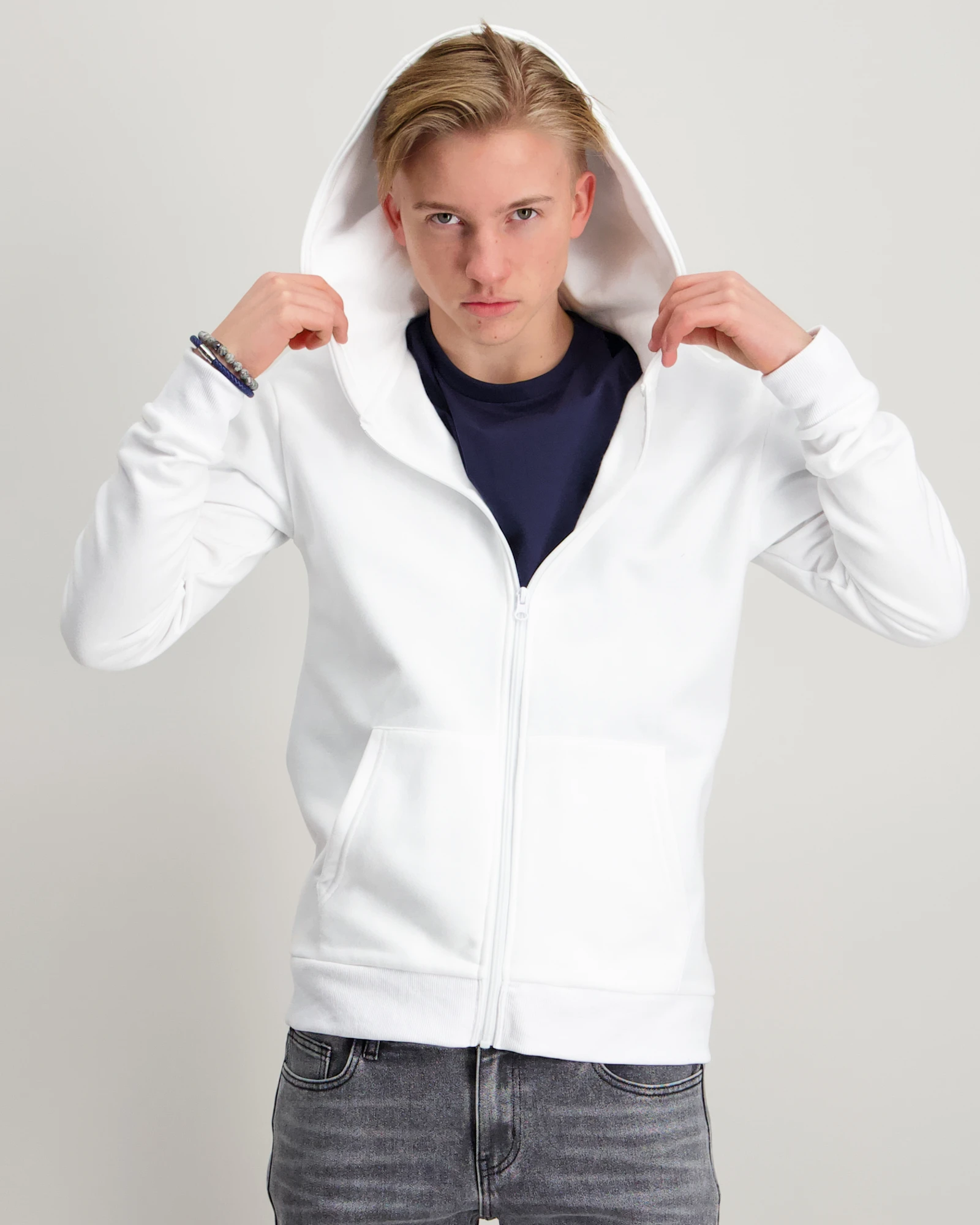 Zeke Essential Logo Tag Zip Hoodie Hvit til Gutt | Kids Brand Store