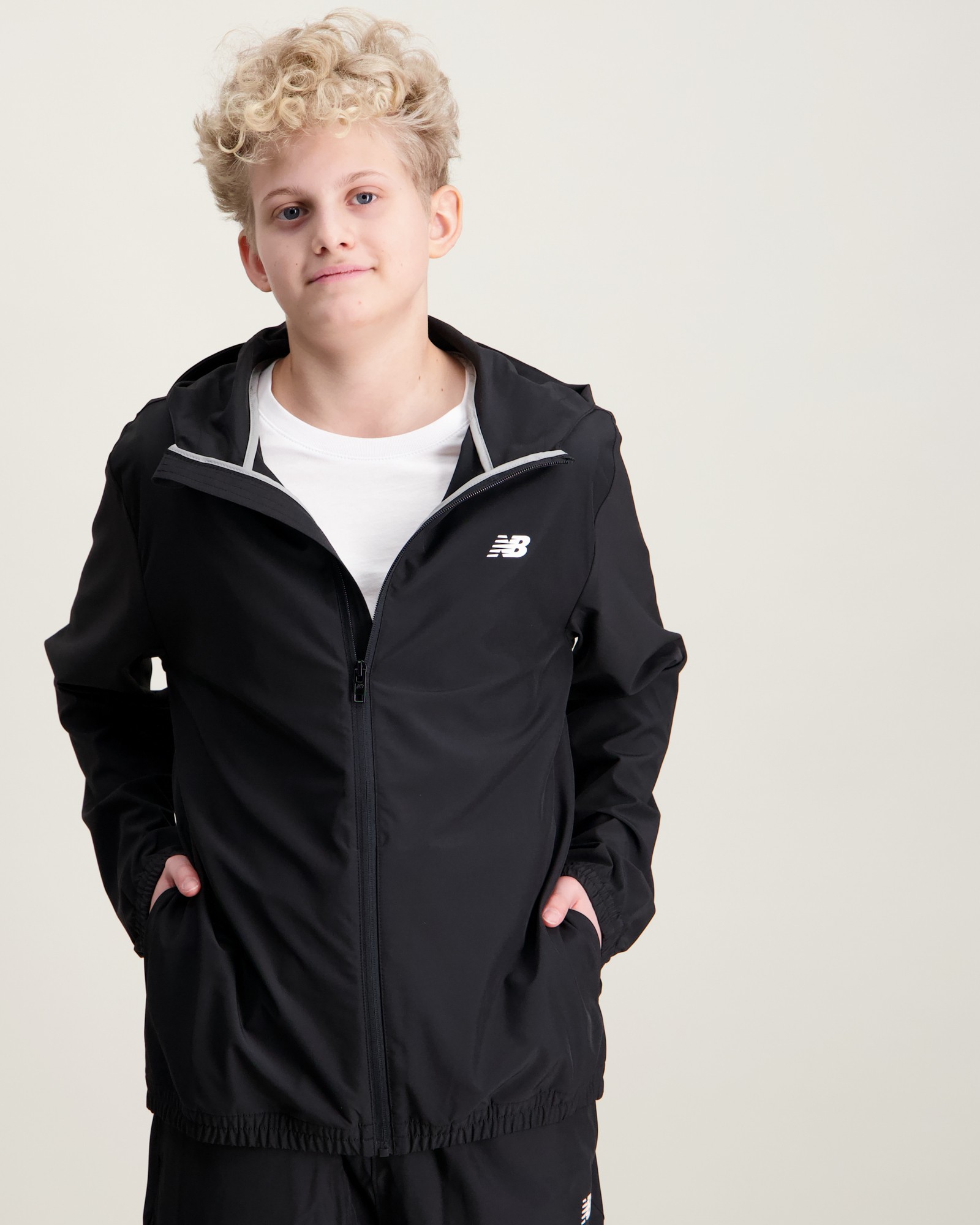 New Balance Panelled Track Jacket Svart för Kille | Kids Brand Store